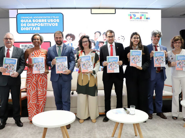 Governo Federal lança “Guia sobre Uso de Dispositivos Digitais” com orientações para proteger crianças e adolescentes